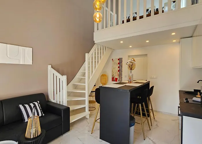 別荘 Romantic Evasion